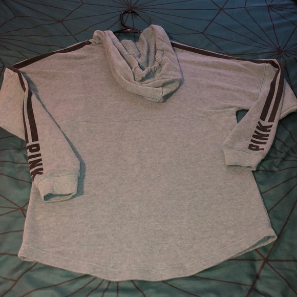 Victoria Secret PullOver - Picture 2 of 2